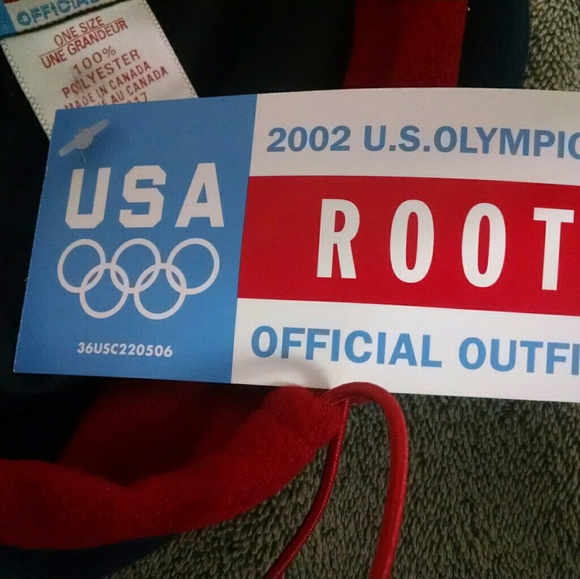 Roots 2002 Beret - Picture 2 of 4